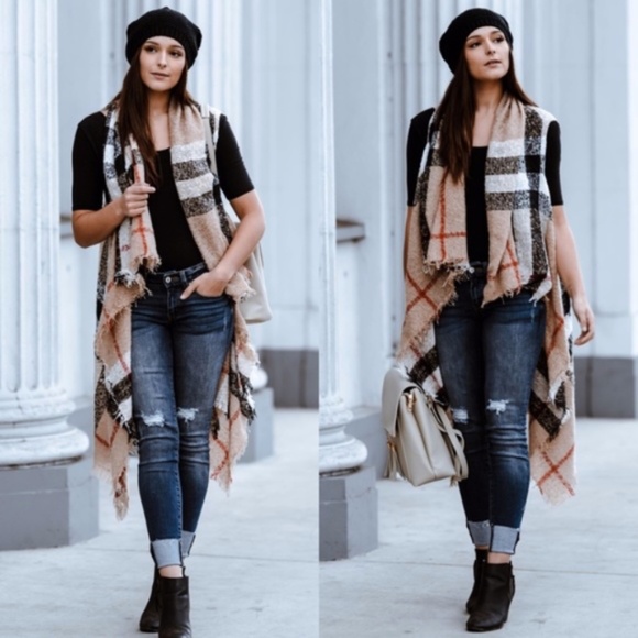 Classic Plaid Frayed Open Front Long Vest - Picture 5 of 6